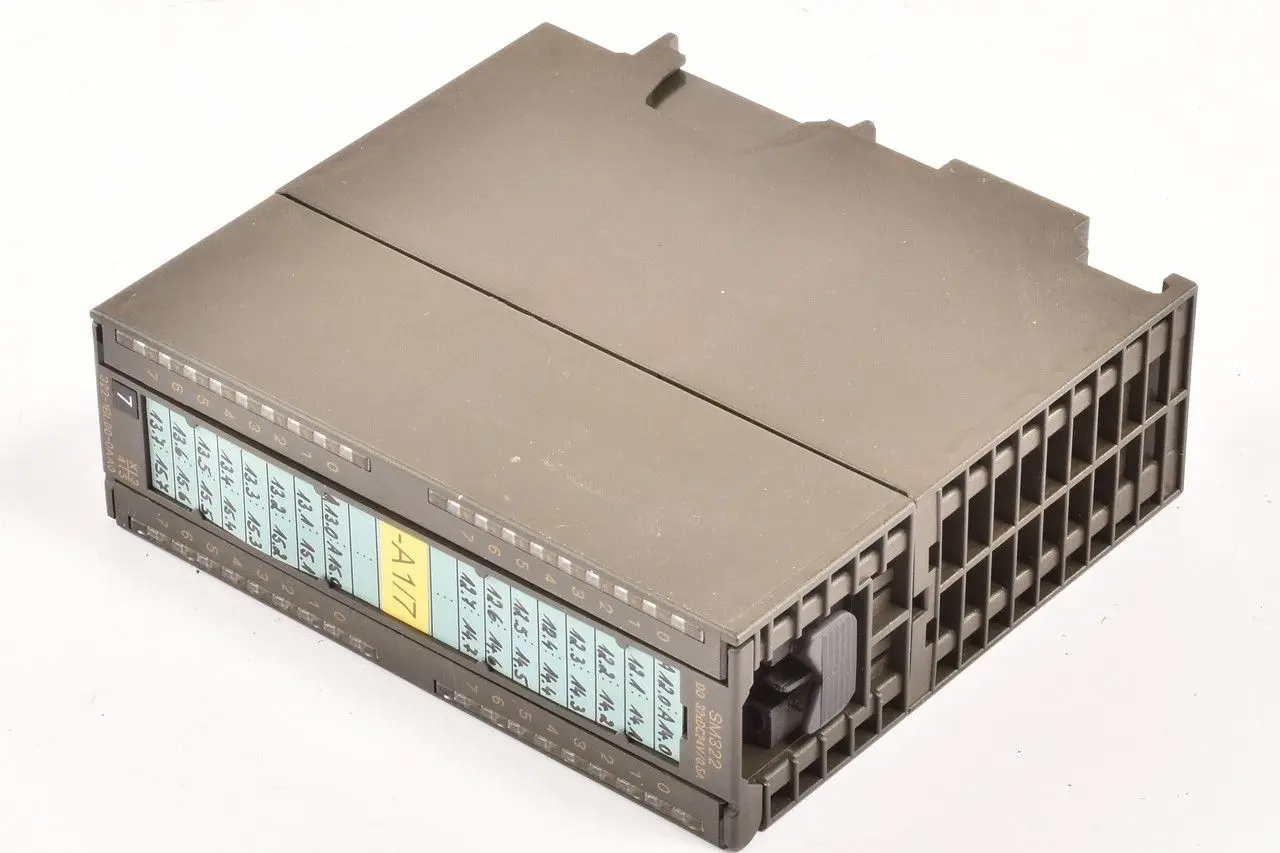 Produktfoto 1 von Siemens 6ES7 322-1BL00-0AA0