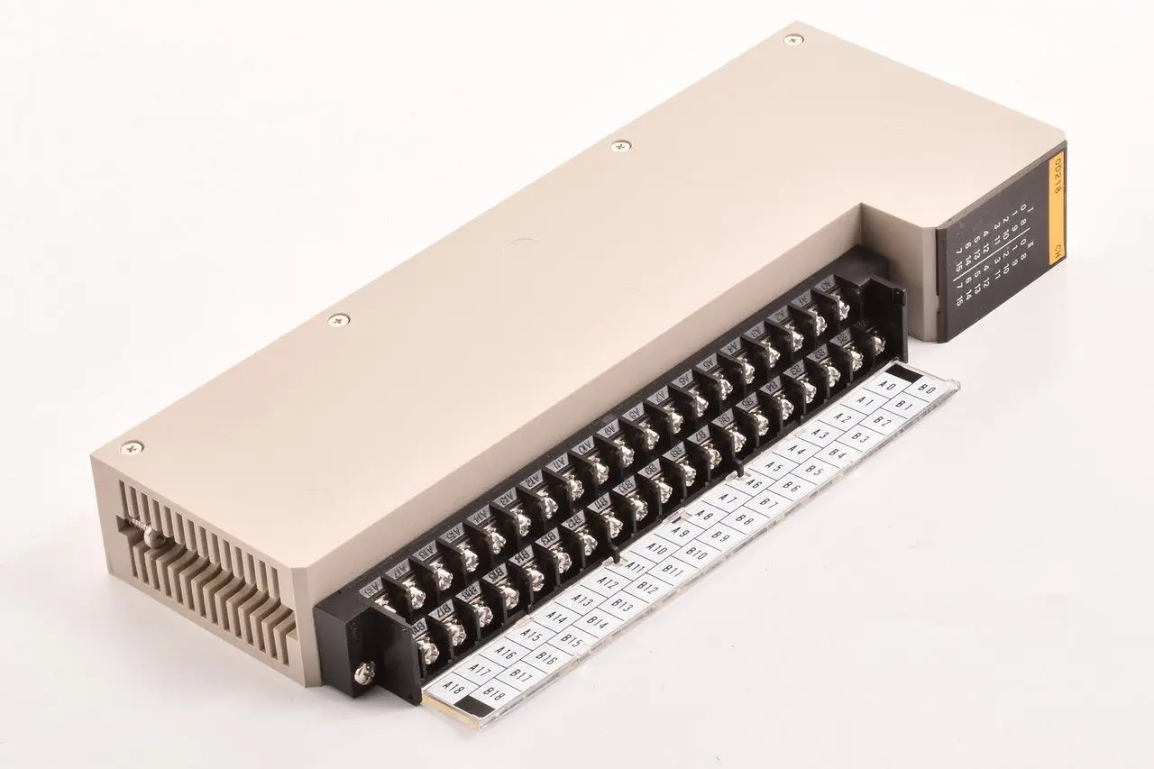 Omron C500-OD218