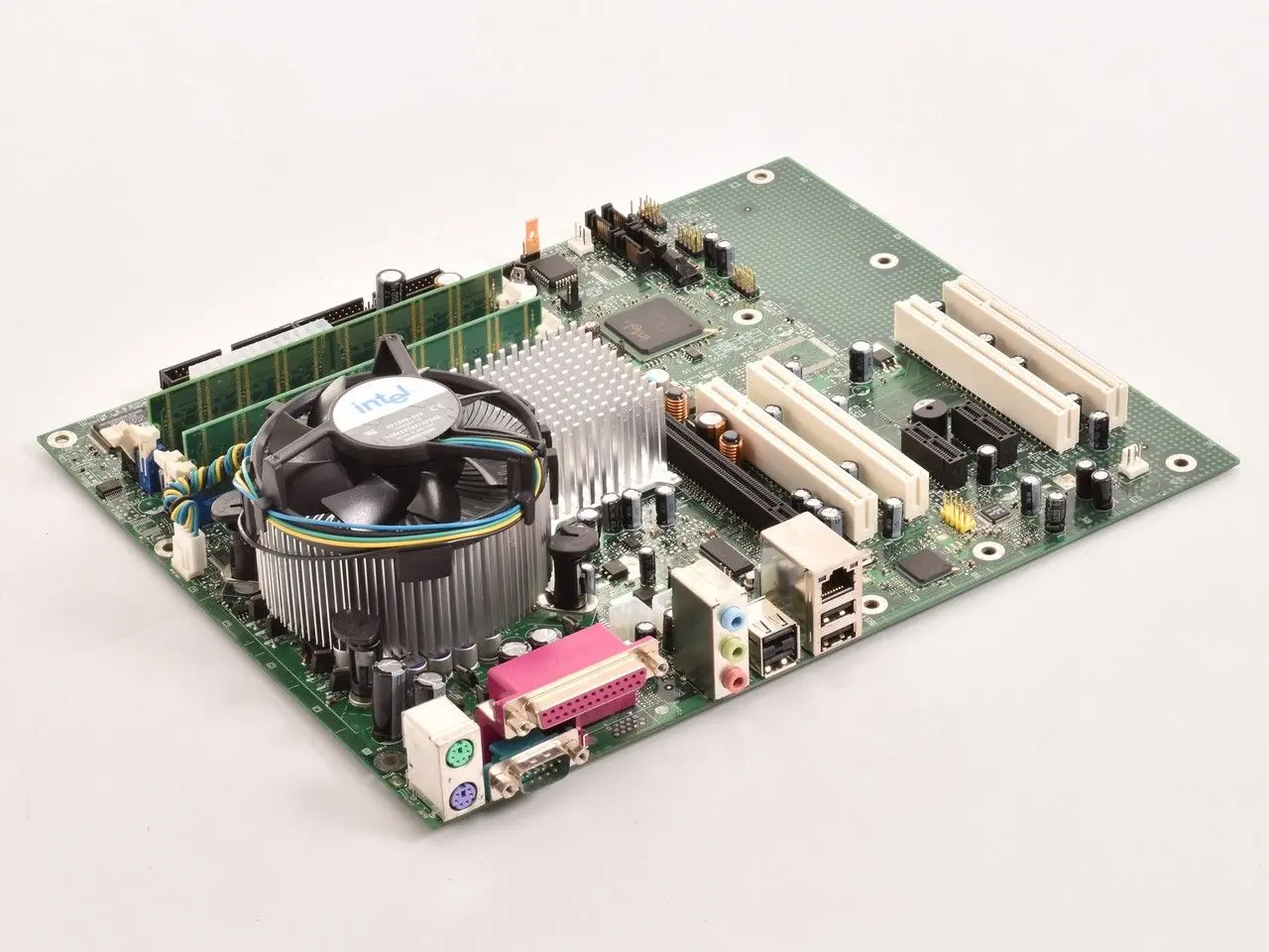 Produktfoto 1 von Intel D915GAV/D915PGN