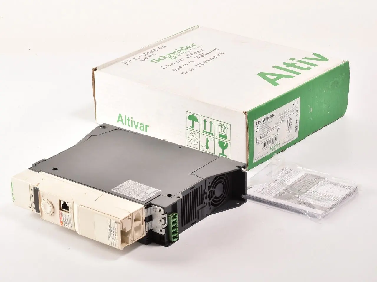 Produktfoto 1 von Schneider Electric ATV32HU40N4