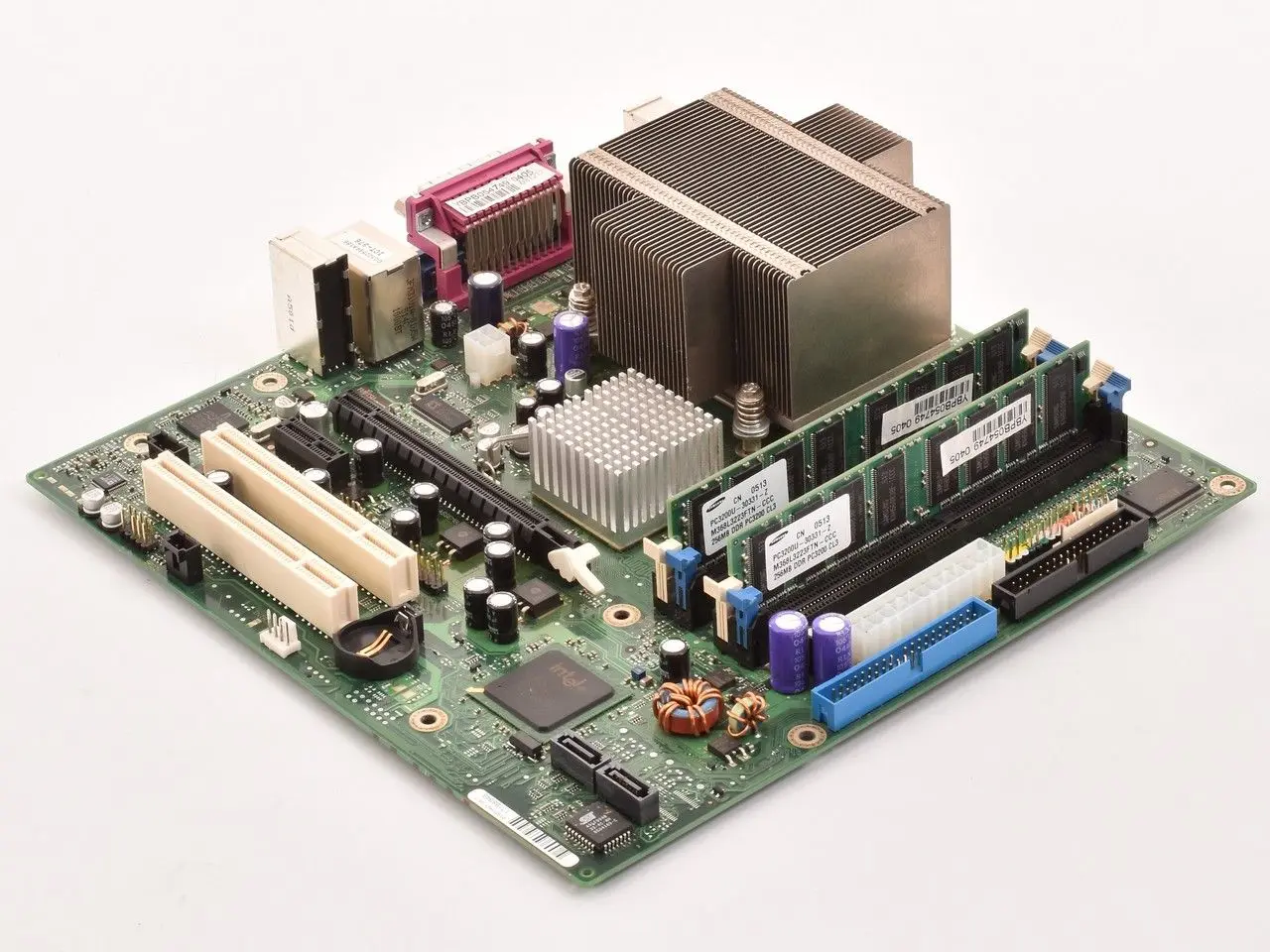Produktfoto 1 von Fujitsu Siemens D1931-A21 GS 1