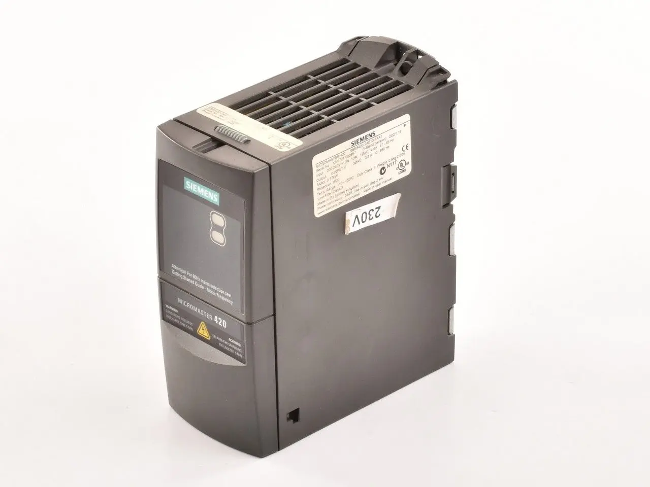 Produktfoto 1 von Siemens 6SE6420-2AB13-7AA1 / E-S / D02/1.18