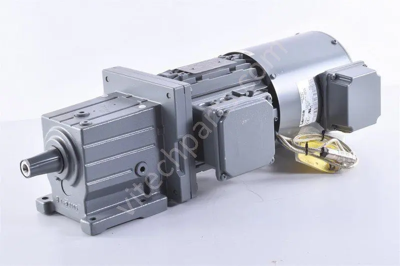 Lenze GST05-2M VBR 090C32 / MDFMAIG 090-32
