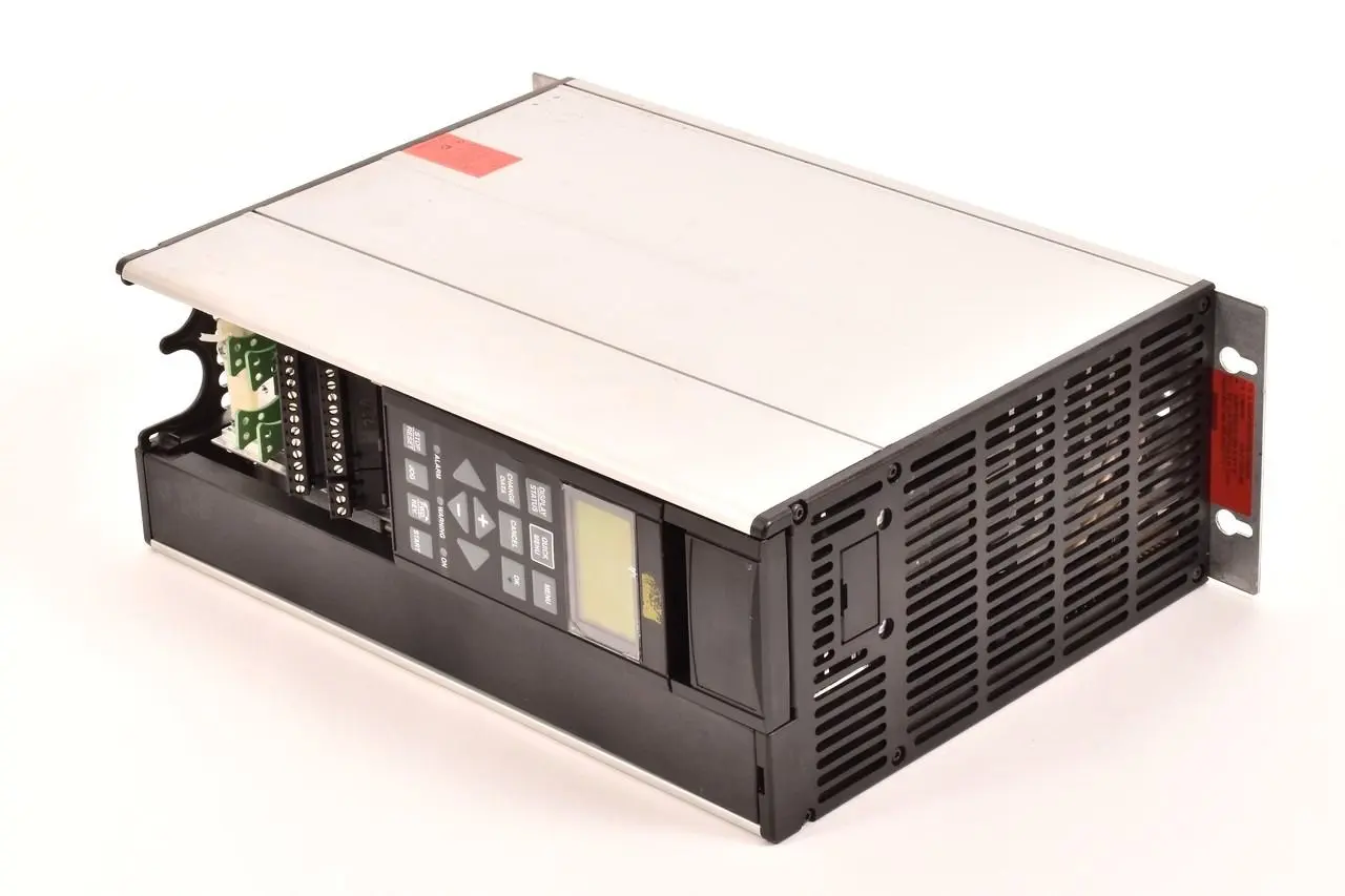 Produktfoto 1 von Danfoss VLT5006PT5B20SBR3DLF00A10C0
