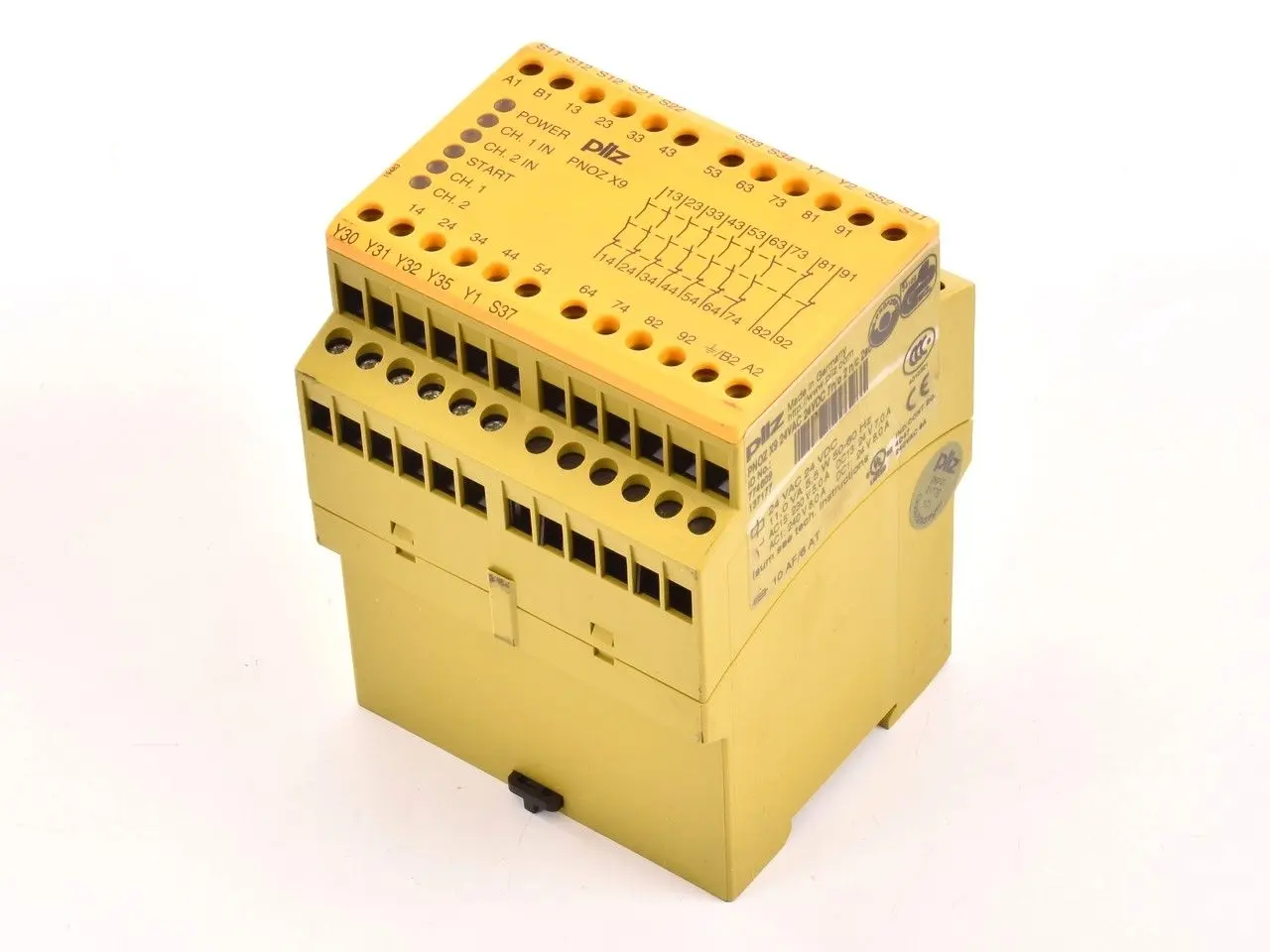 Produktfoto 1 von Pilz PNOZ 9X 24VAC 24VDC 7n/o 2n/c 2sc