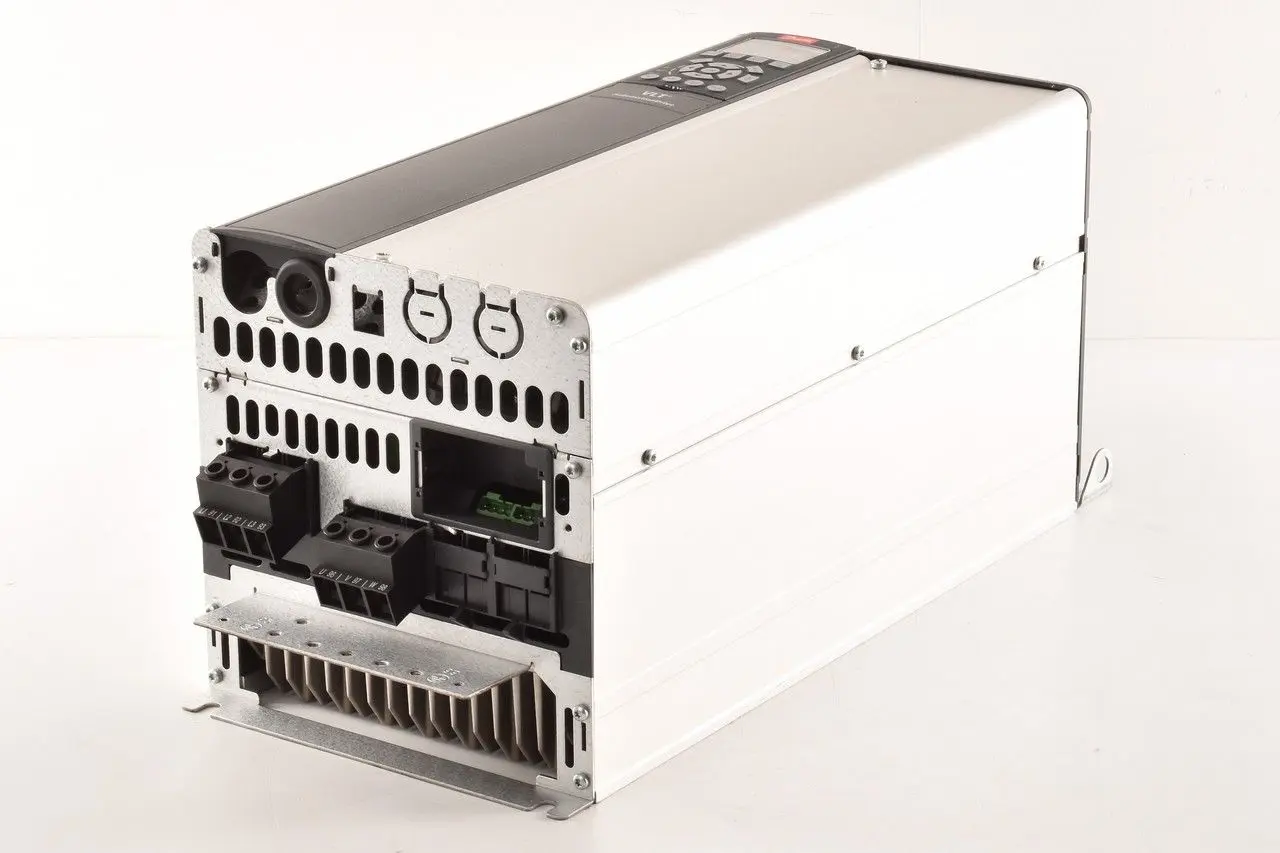 Produktfoto 1 von Danfoss FC-302P18KT5E20H2XGXXXXSXXXXAXBXCXXXXDX