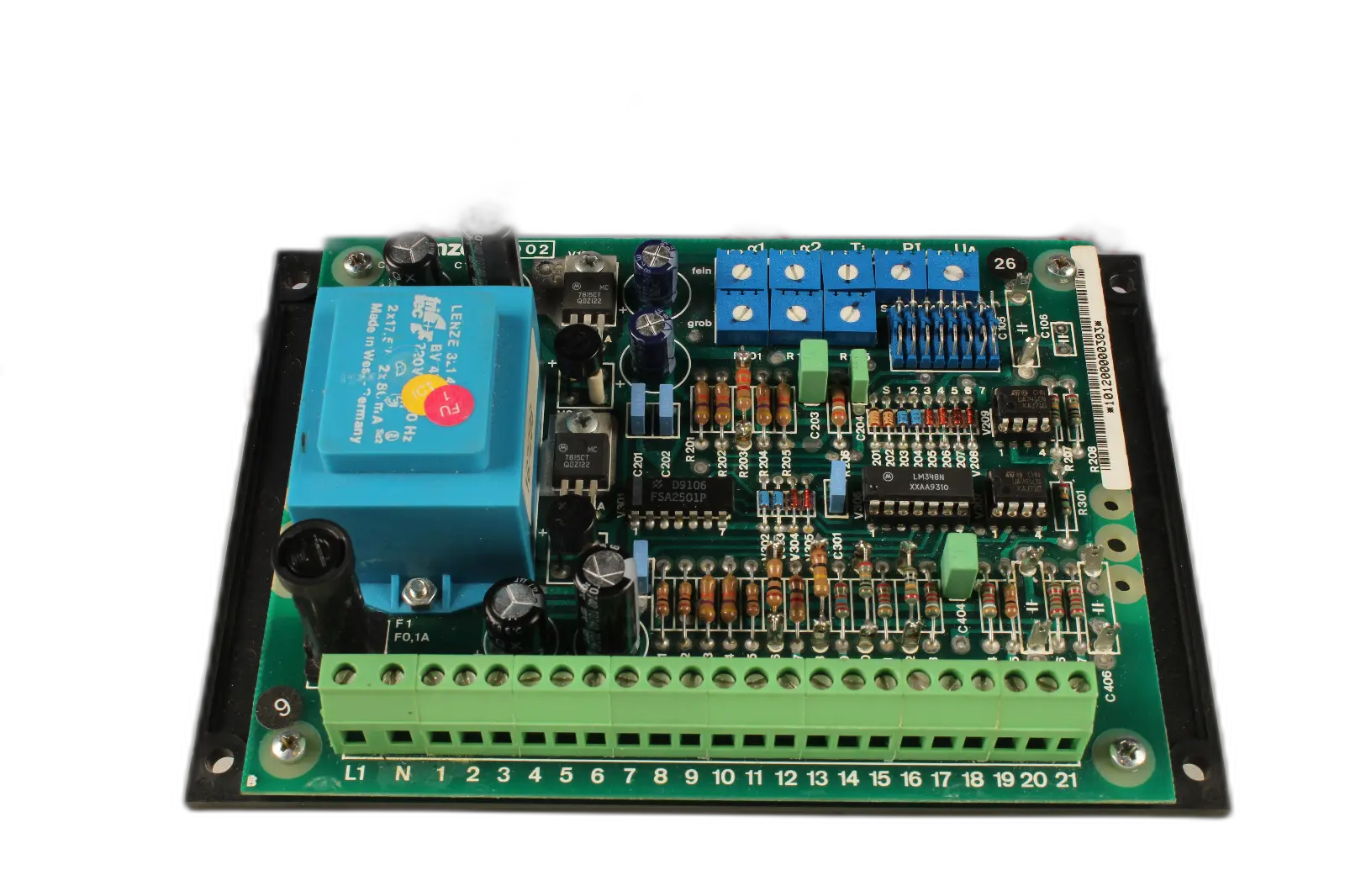 Produktfoto 1 von LENZE 2002.2B 320 250