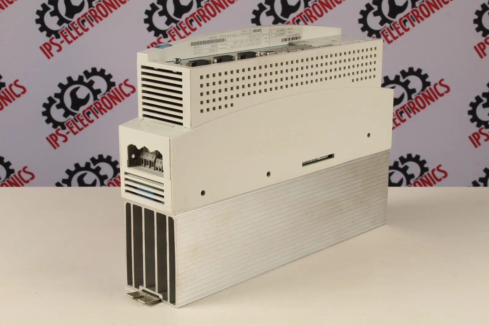 Produktfoto 1 von LENZE EVS9321-EP (13180714)