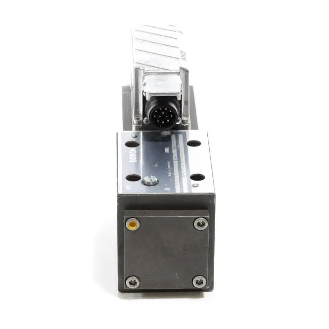 Produktfoto 1 von BOSCH Hydraulisches Wegeventil 5WRPE 10 F B 70L-2X/G24K0/B5M