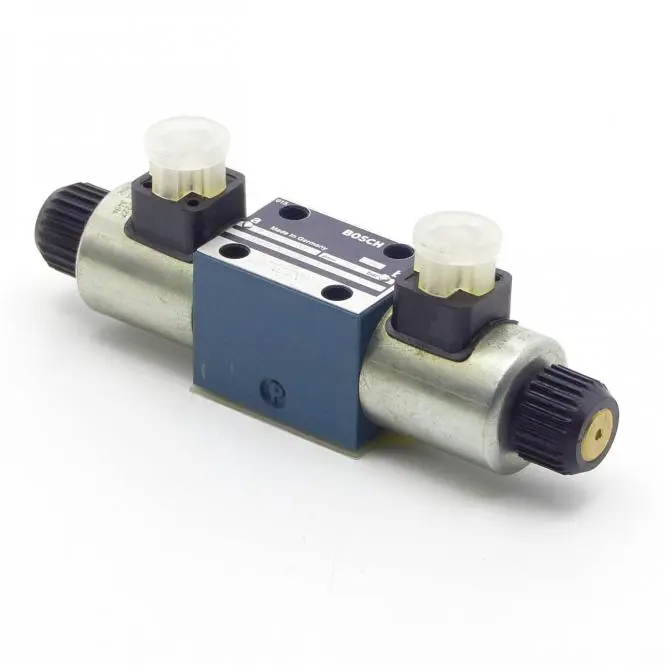 Produktfoto 1 von BOSCH 4/3 Wegeventil B810027066