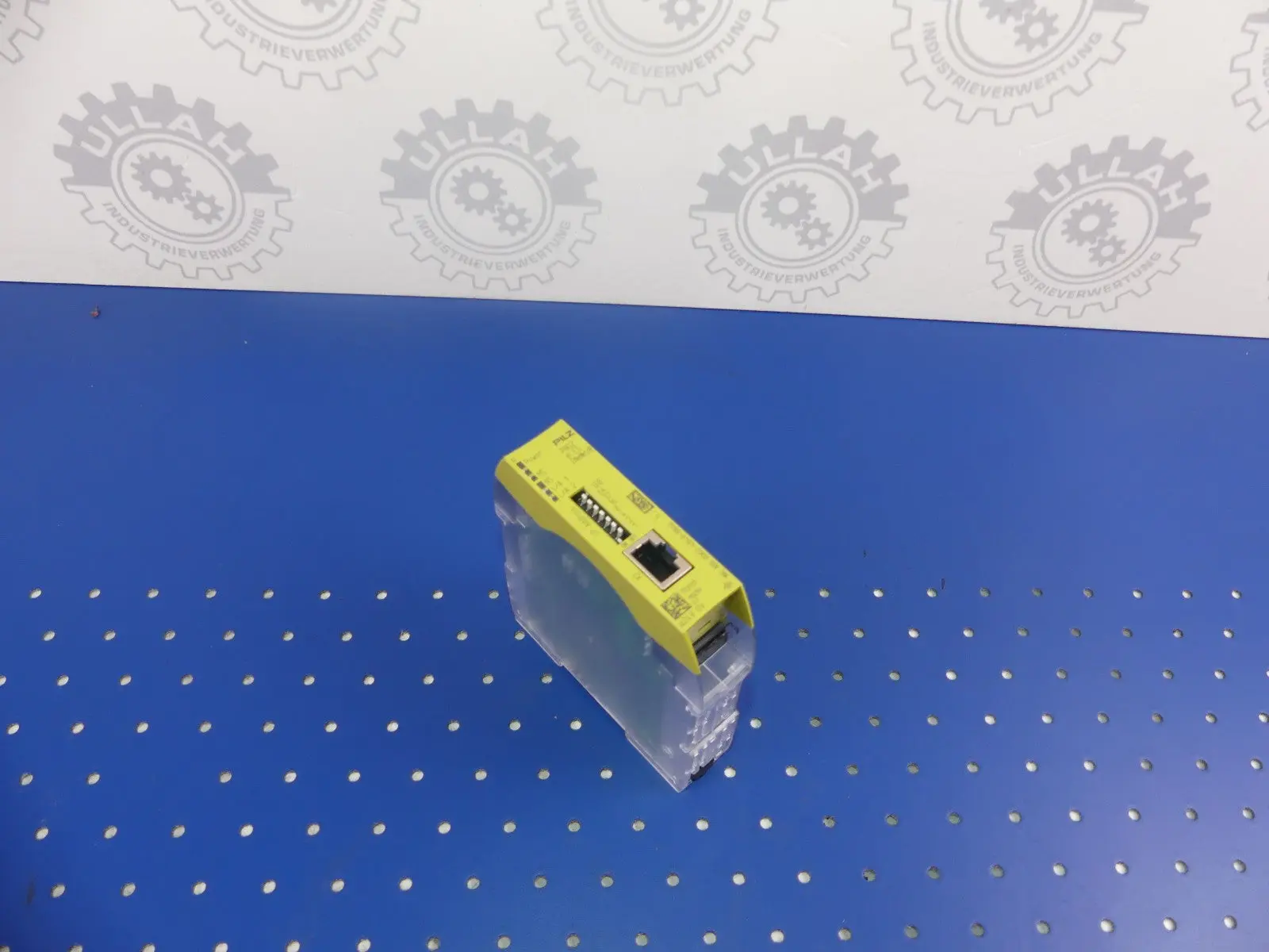 Produktfoto 1 von PILZ  PNOZ m ES 772137 Ethernet Adapter