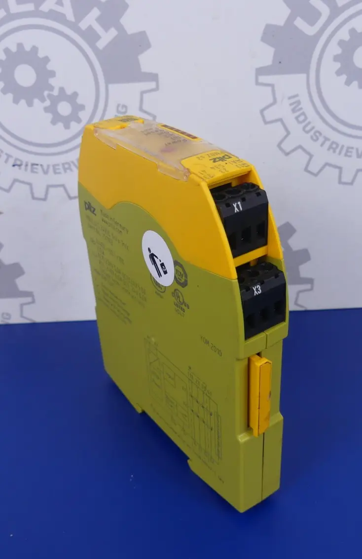 Produktfoto 1 von Pilz PNOZ s2 C 24VDC 3n/o 1n/c 751102
