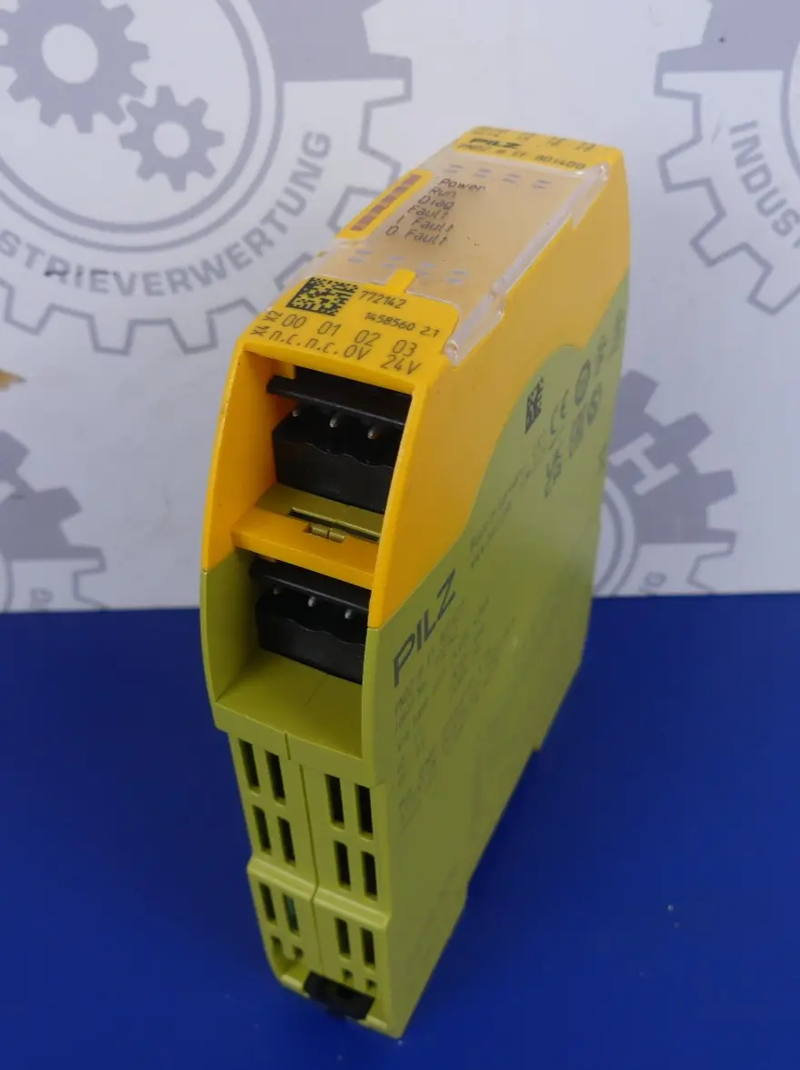 Produktfoto 1 von Pilz PNOZ mEF8DI4DO 772142
