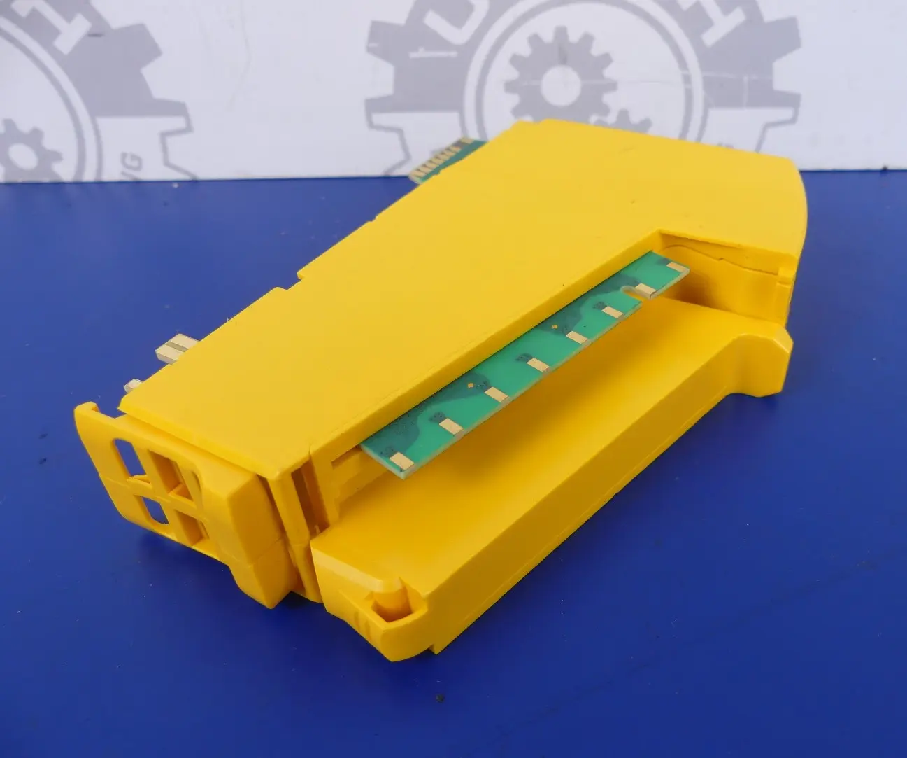 Produktfoto 1 von Pilz PSS u2 EF 200 R 8A -R 327150