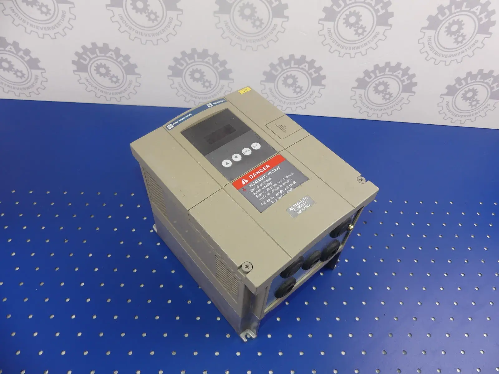 Produktfoto 1 von TELEMECANIQUE ATV18U18N4