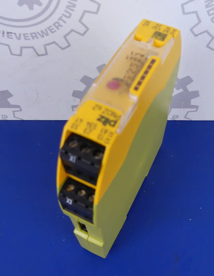 Produktfoto 1 von Pilz PNOZ s2  24VDC 3n/o 1n/c 750102