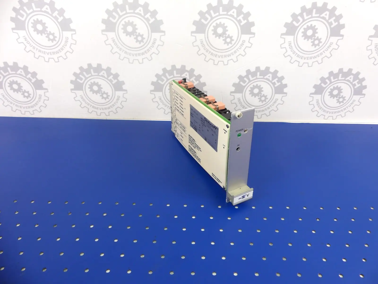 Produktfoto 1 von SCHROFF MAX 105