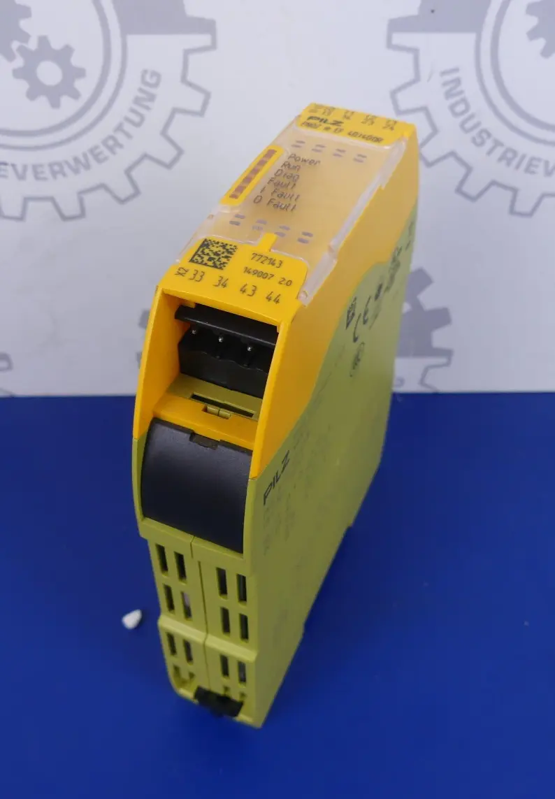 Produktfoto 1 von Pilz PNOZ m EF4D14D0R  772143 Expand Sicherheitsrelais