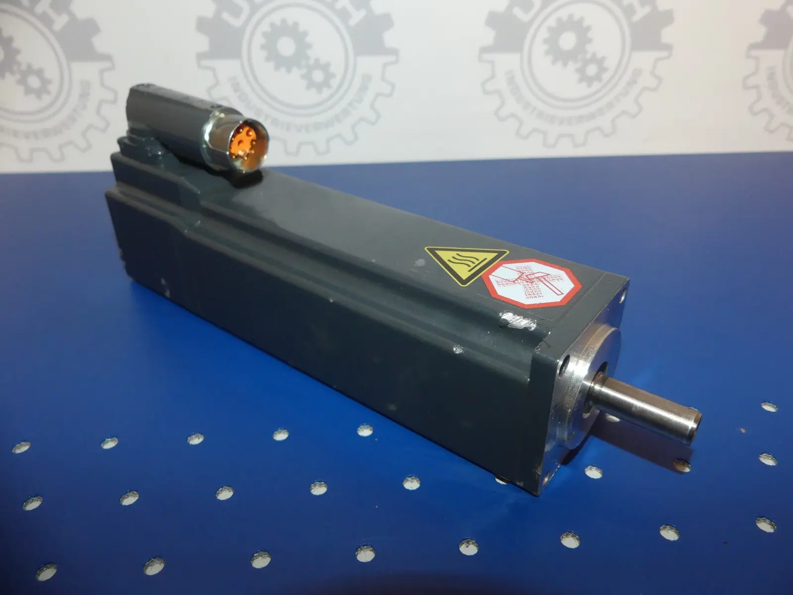 Produktfoto 1 von Beckhoff AM8013-0DH1-1001