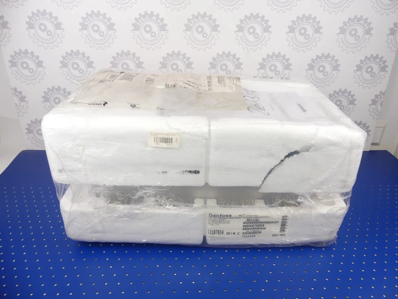 Produktfoto 1 von DANFOSS VLT FC-102P2K2T4E55H3XGX1XXSXXXXAXBXCXXXXDX NEU