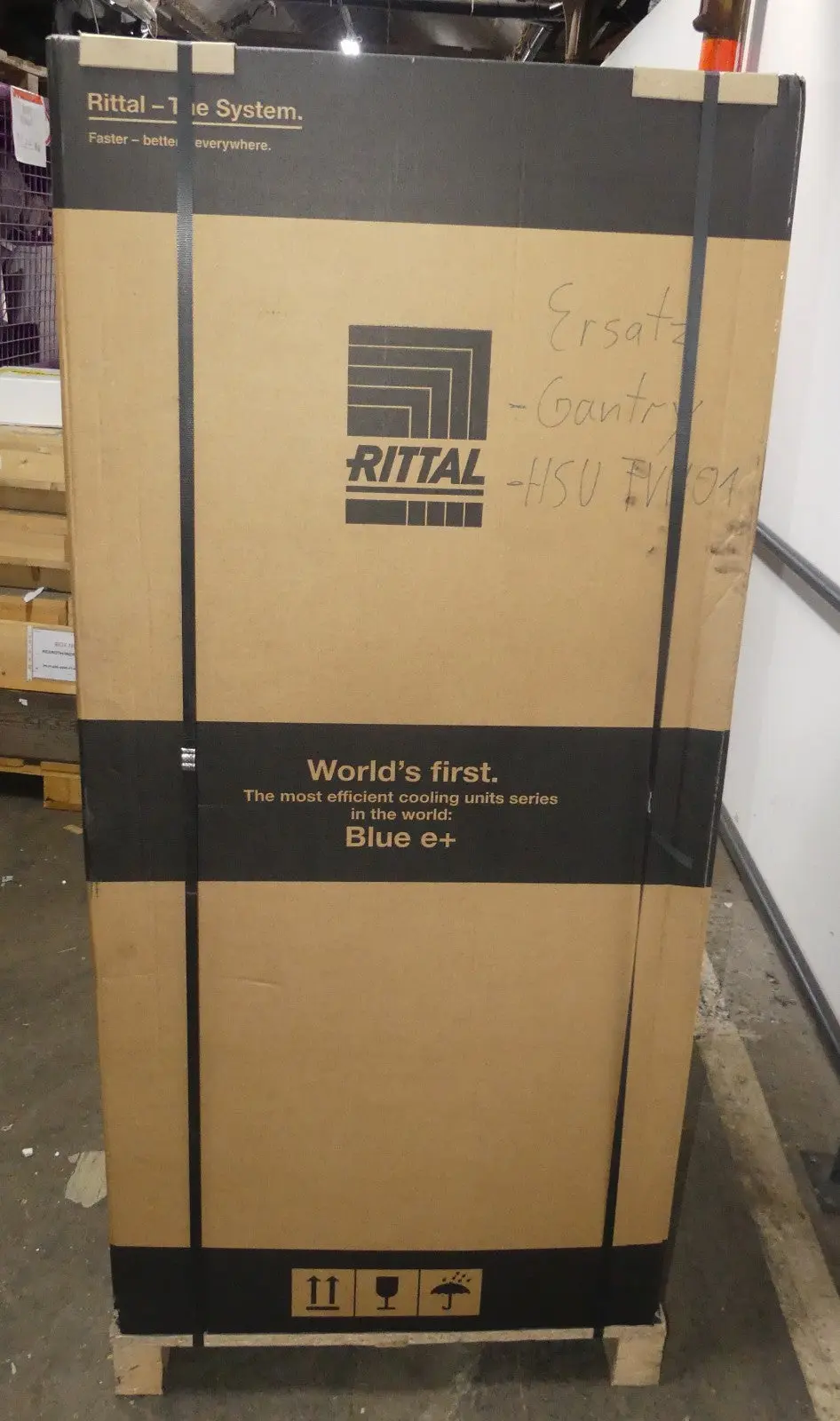 Produktfoto 1 von RITTAL SK 3187.930 Wandanbau-Kühlgerät 2600W NEU