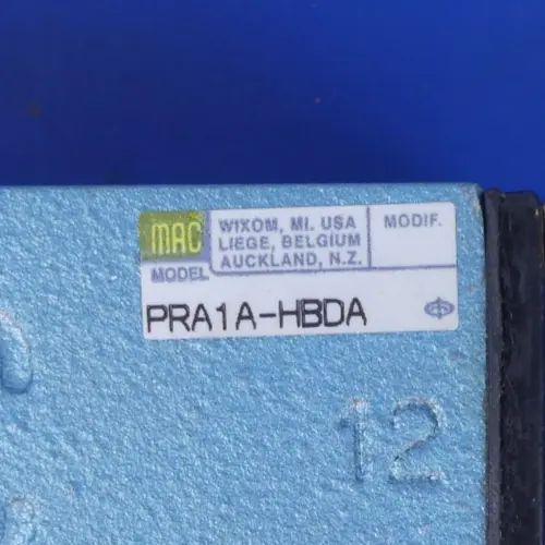 Produktfoto 1 von MAC PRA1A-HBDA Wegeventil mit Manometer