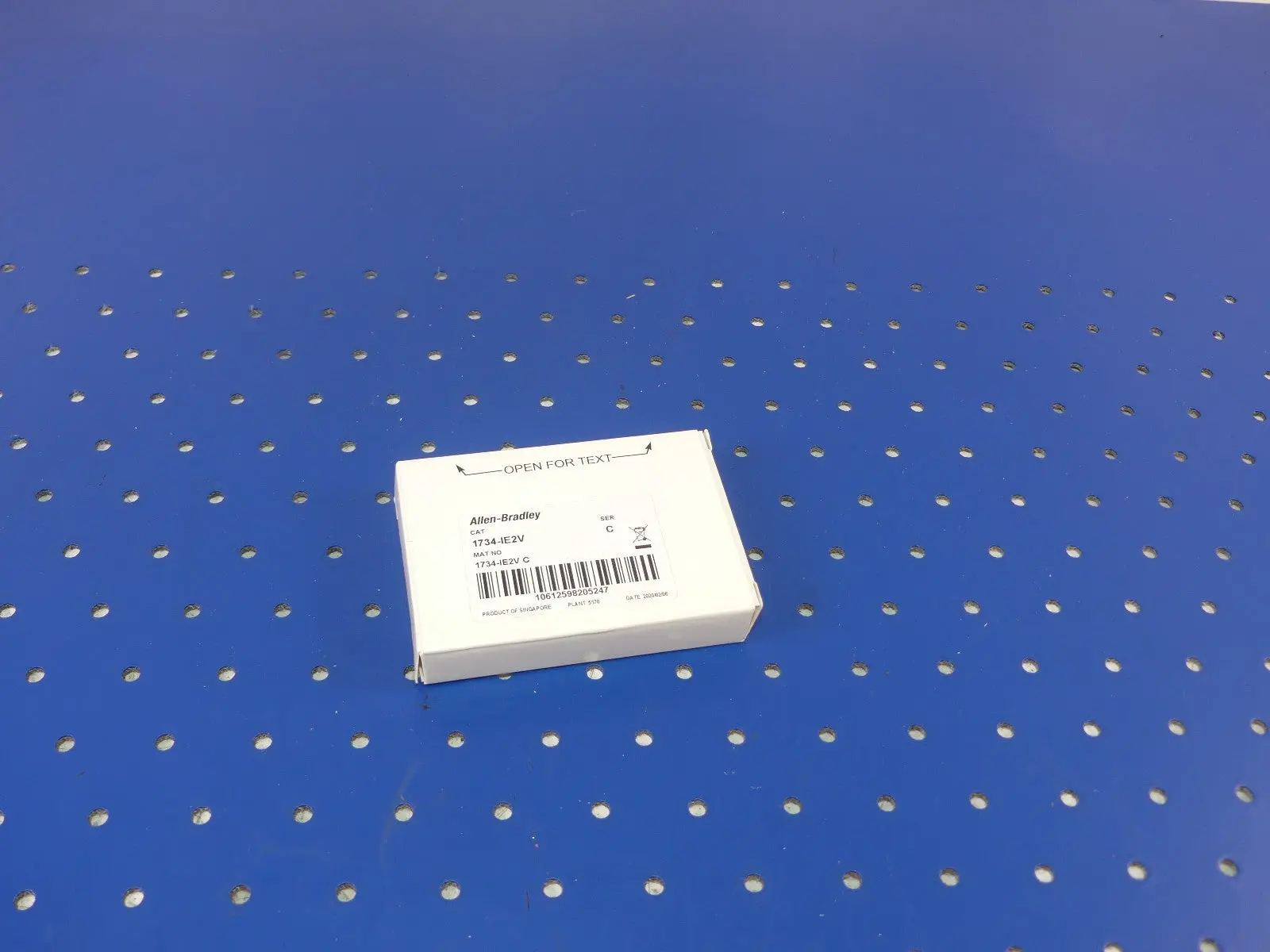 Produktfoto 1 von ALLEN BRADLEY CAT 1734-IE2V NEU