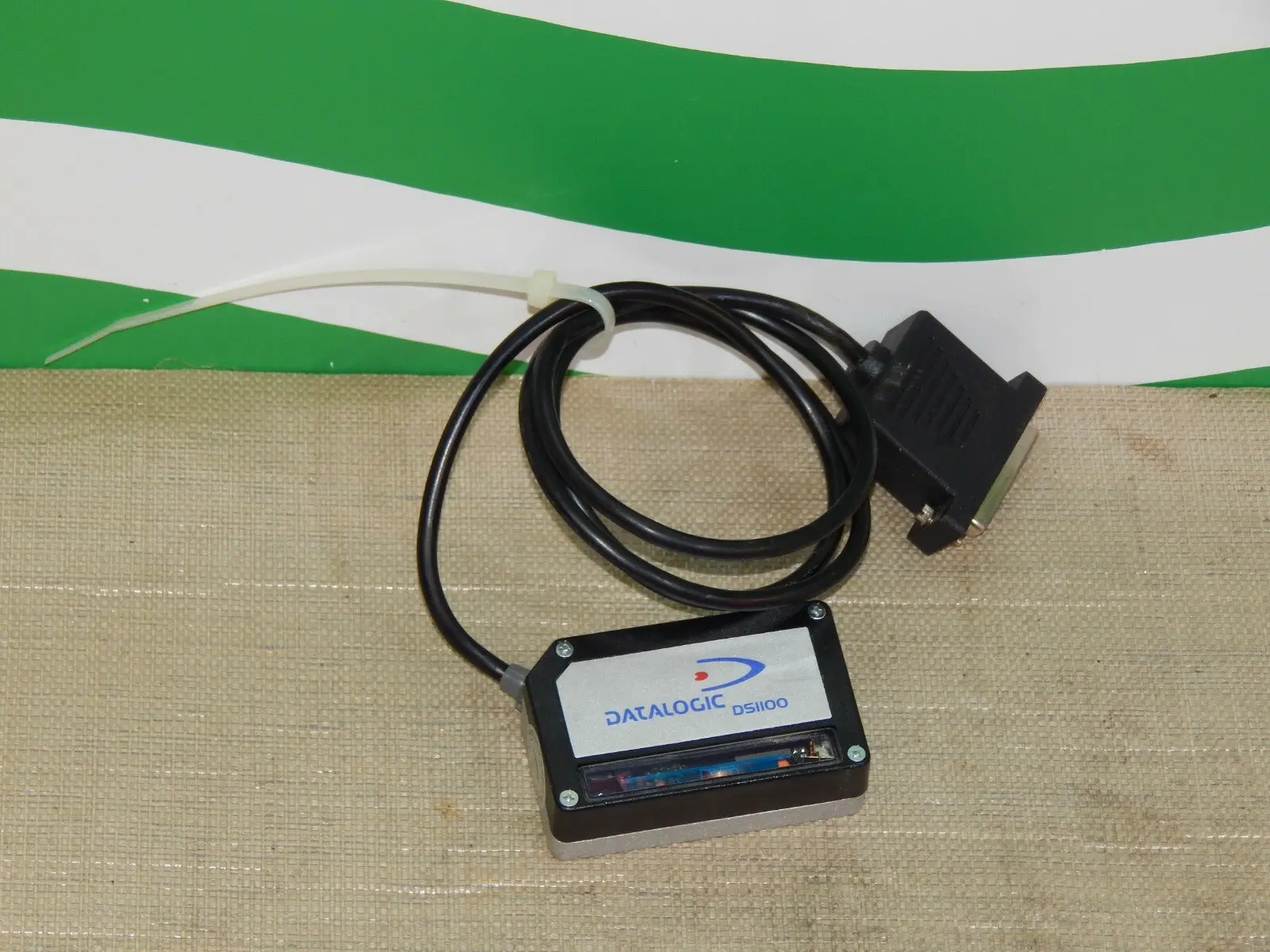 Produktfoto 1 von DATALOGIC DSII00 N2468 DS1100-2111 Barcode-Leser