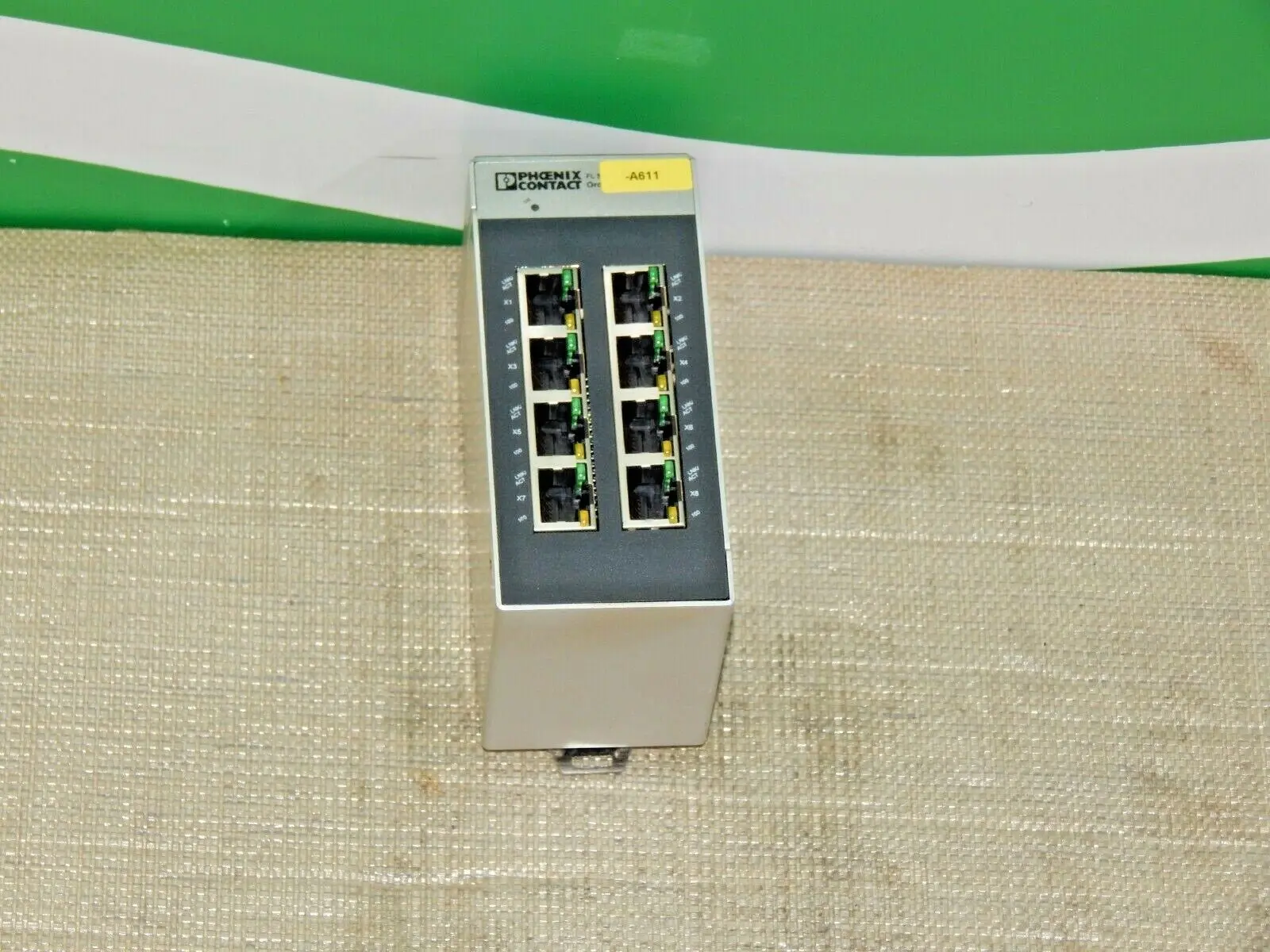 Produktfoto 1 von Phoenix Contact FL Switch SFNB 8TX  Used