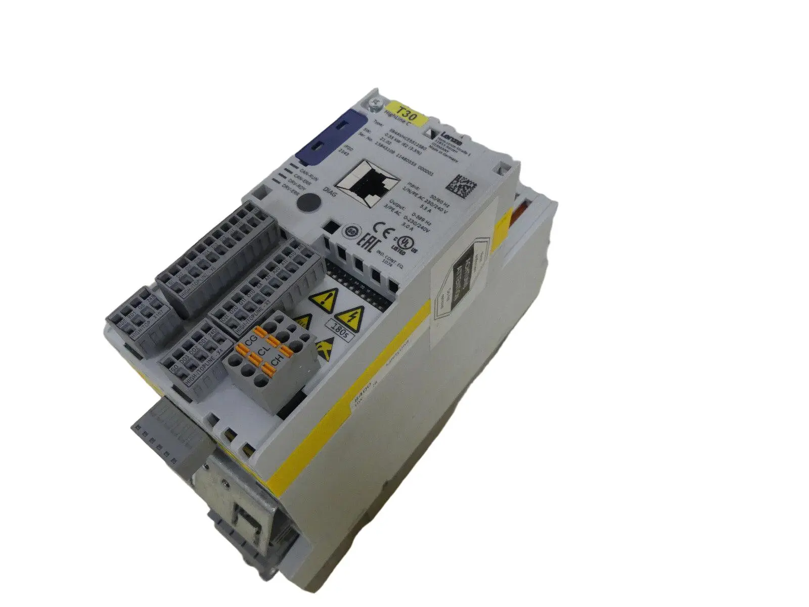 Produktfoto 1 von Lenze 8400 HighLine C E84AVHCE5512SB0 Umrichter