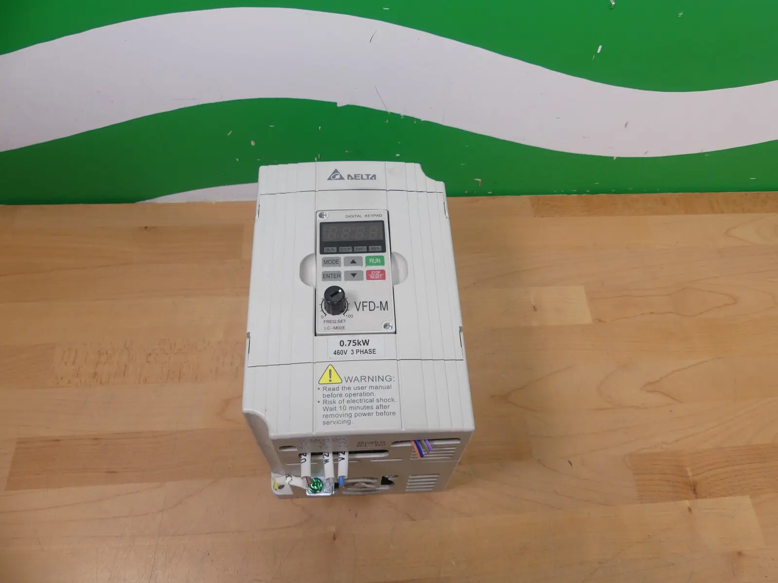 Produktfoto 1 von Delta VFD007M43B 0,75kW Frequenzumrichter