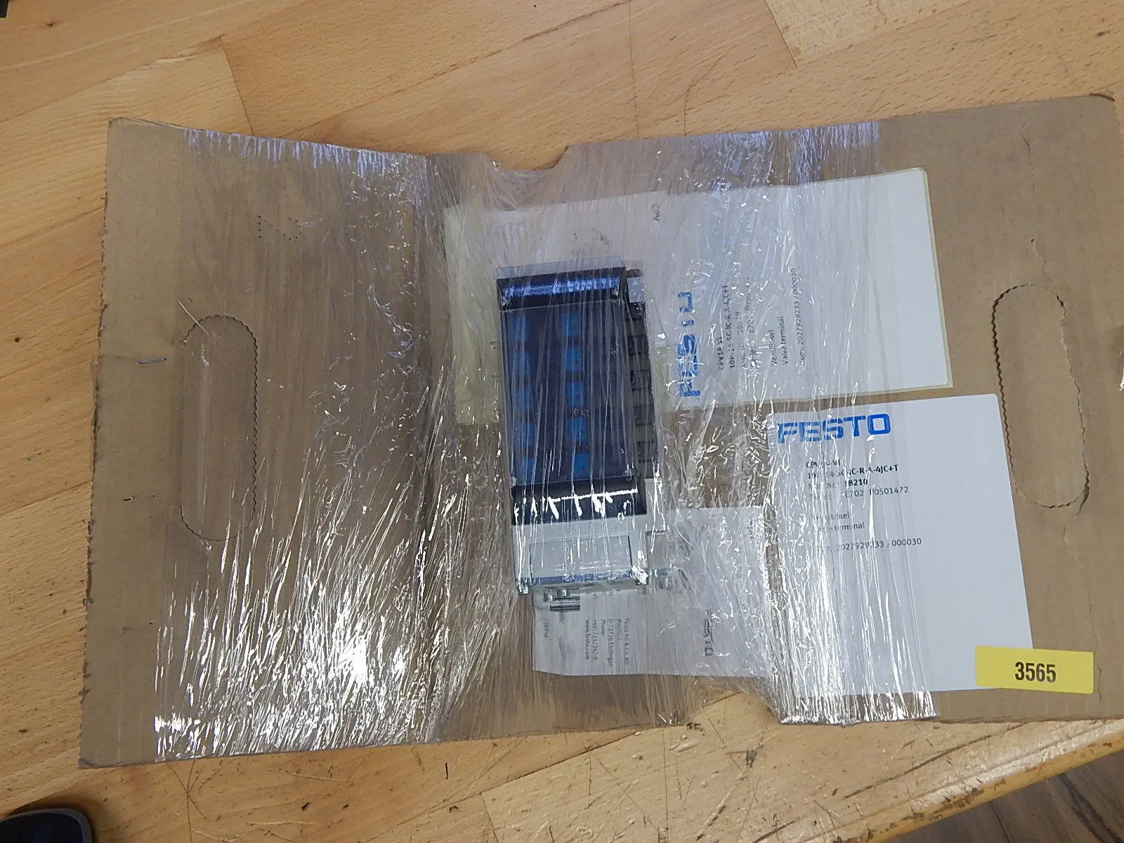 Produktfoto 1 von FESTO Ventilinsel CPV14-VI 10P-14-5C-IC-R-A-4JC+T  //Mat.Nr:18210  Neu