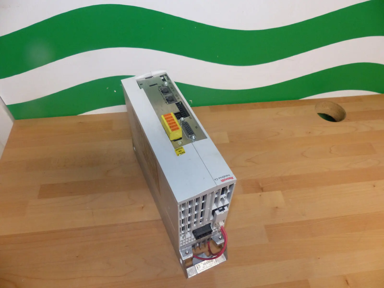 Produktfoto 1 von Bosch Rexroth HCS01.1E-W0028-A-03-B-ET-EC-NN-L4-NN-FW