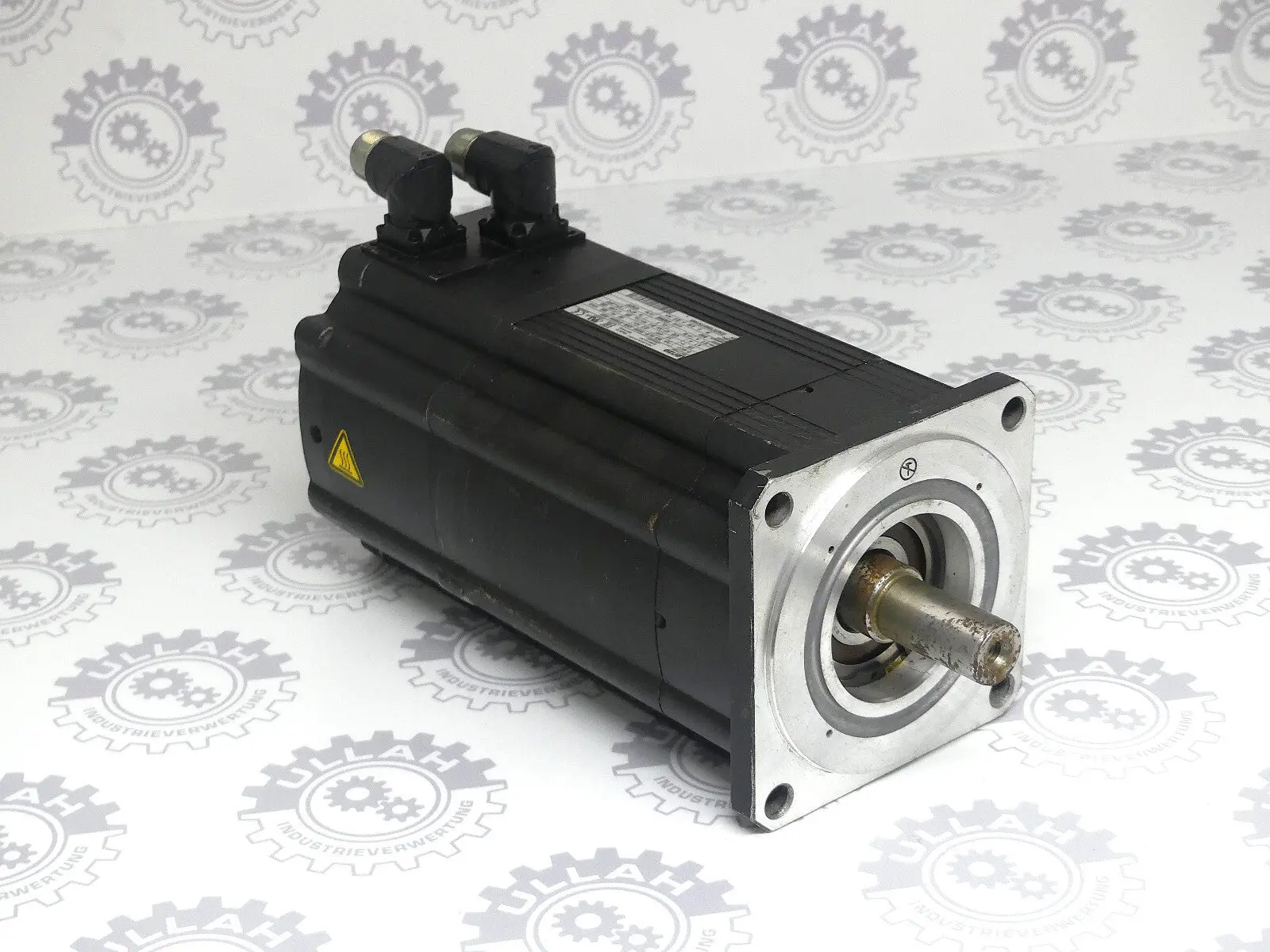 Produktfoto 1 von Lenze MCS 14L15-RV0P2-A24N-ST5S00N-R0SU