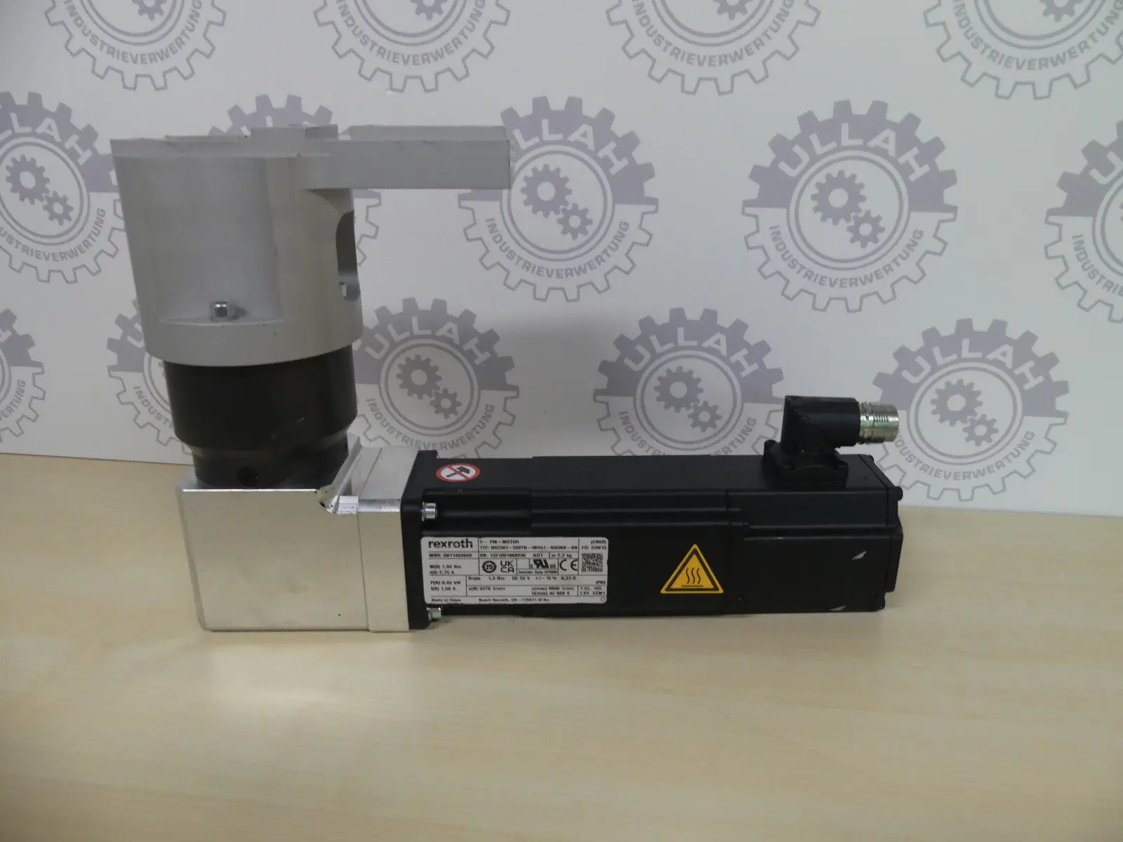 Produktfoto 1 von REXROTH MS2S03-COBYN-IMHG1-NNDNN-NN + NEUGART GETRIEBE WPLPE070-005-SSSA3AC-Y9