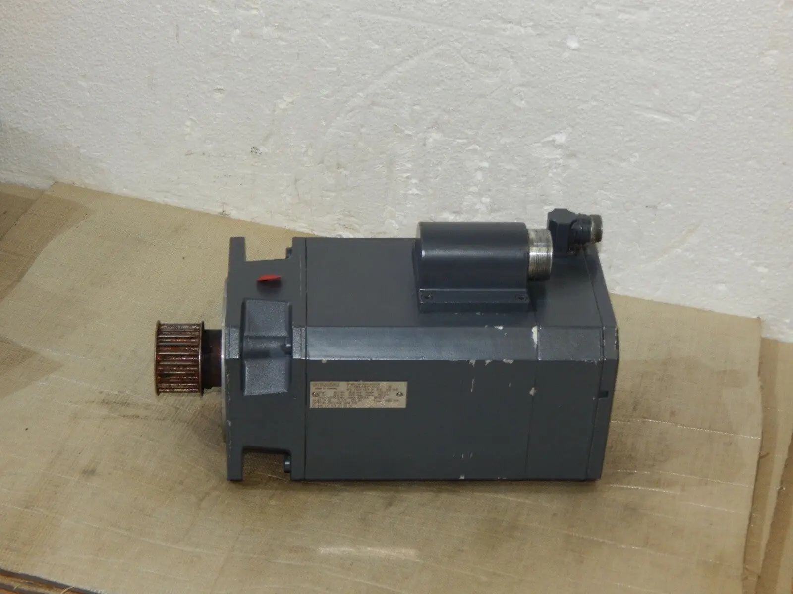 Produktfoto 1 von Siemens 1FT6084-8AH71-3AA1 Servomotor used