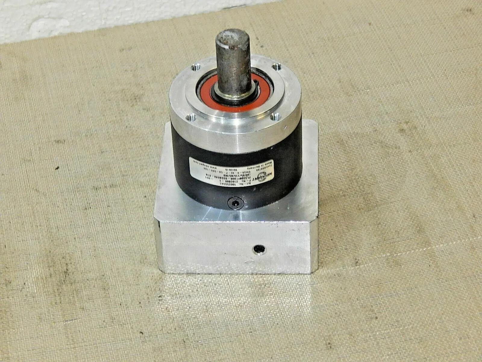 Produktfoto 1 von Neugart PLE080-008-SSSB3AE-E19 Getriebe used  s.Bilder
