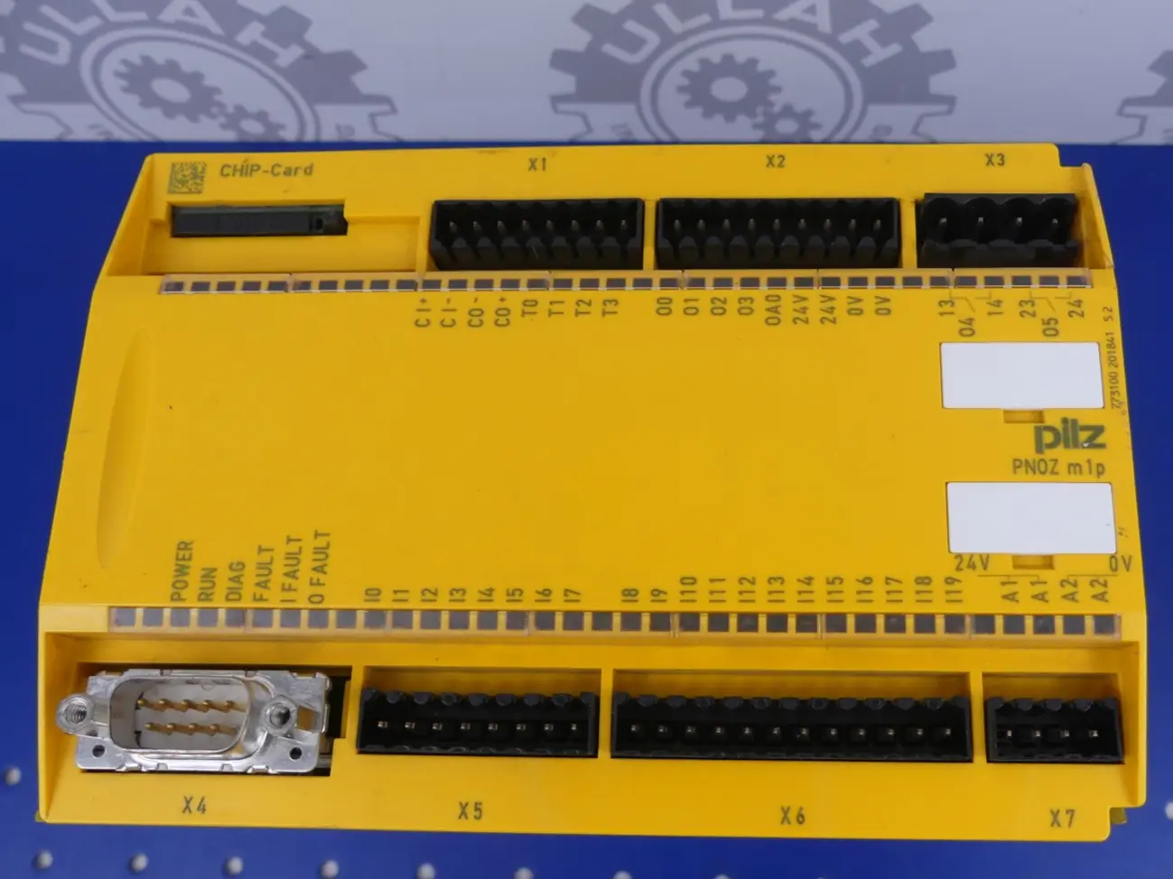 Produktfoto 1 von Pilz PNOZ m1p 773100 beschädigt