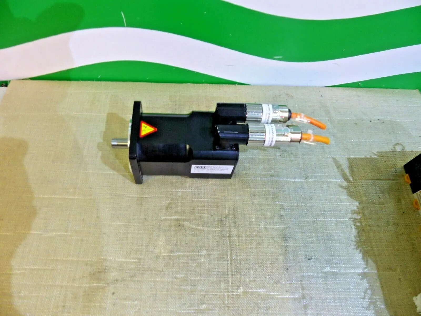 Produktfoto 1 von ESR Servomotor MR 6939.3814 SN 1248144367