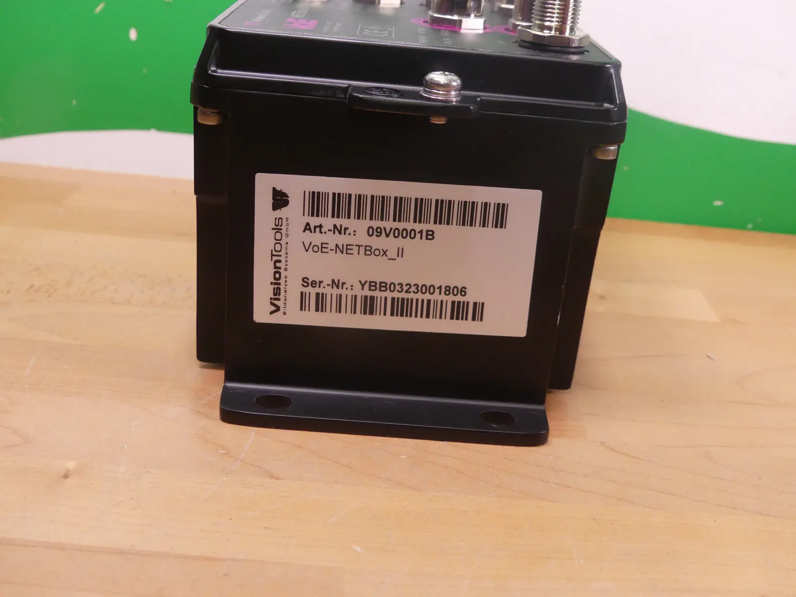 Produktfoto 1 von VisionTools VOE NETBox Ethernet Switch Industrieller Ethernet-Switch 09V0001B