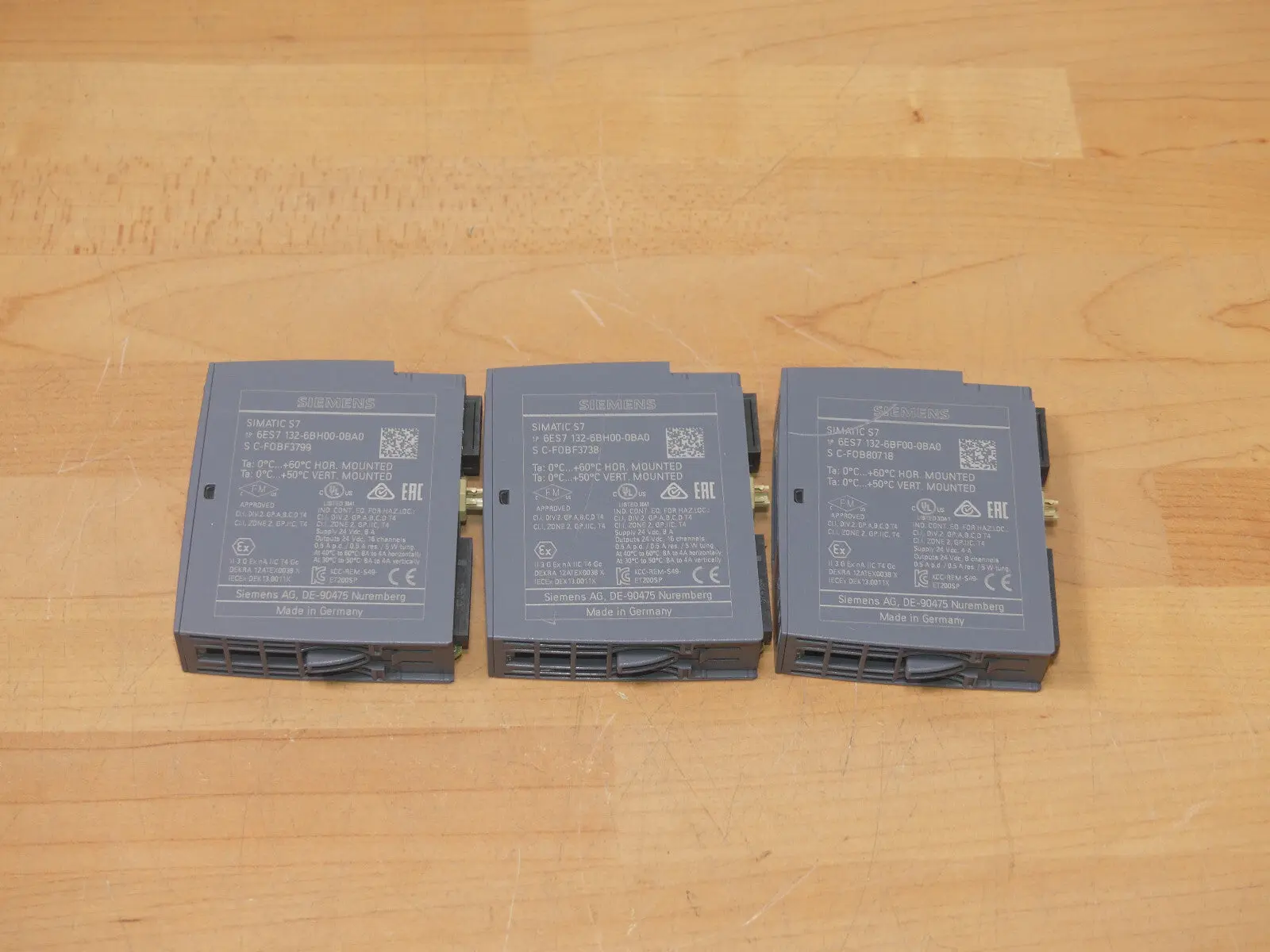 Produktfoto 1 von Siemens 3x 6ES7 132-6bf00-0ba0  6ES7132-6bf00-0ba0