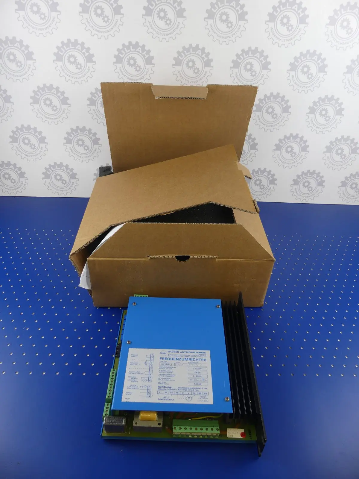 Produktfoto 1 von STÖBER Antriebstechnik, Frequenzumrichter FAS 1015/B-1