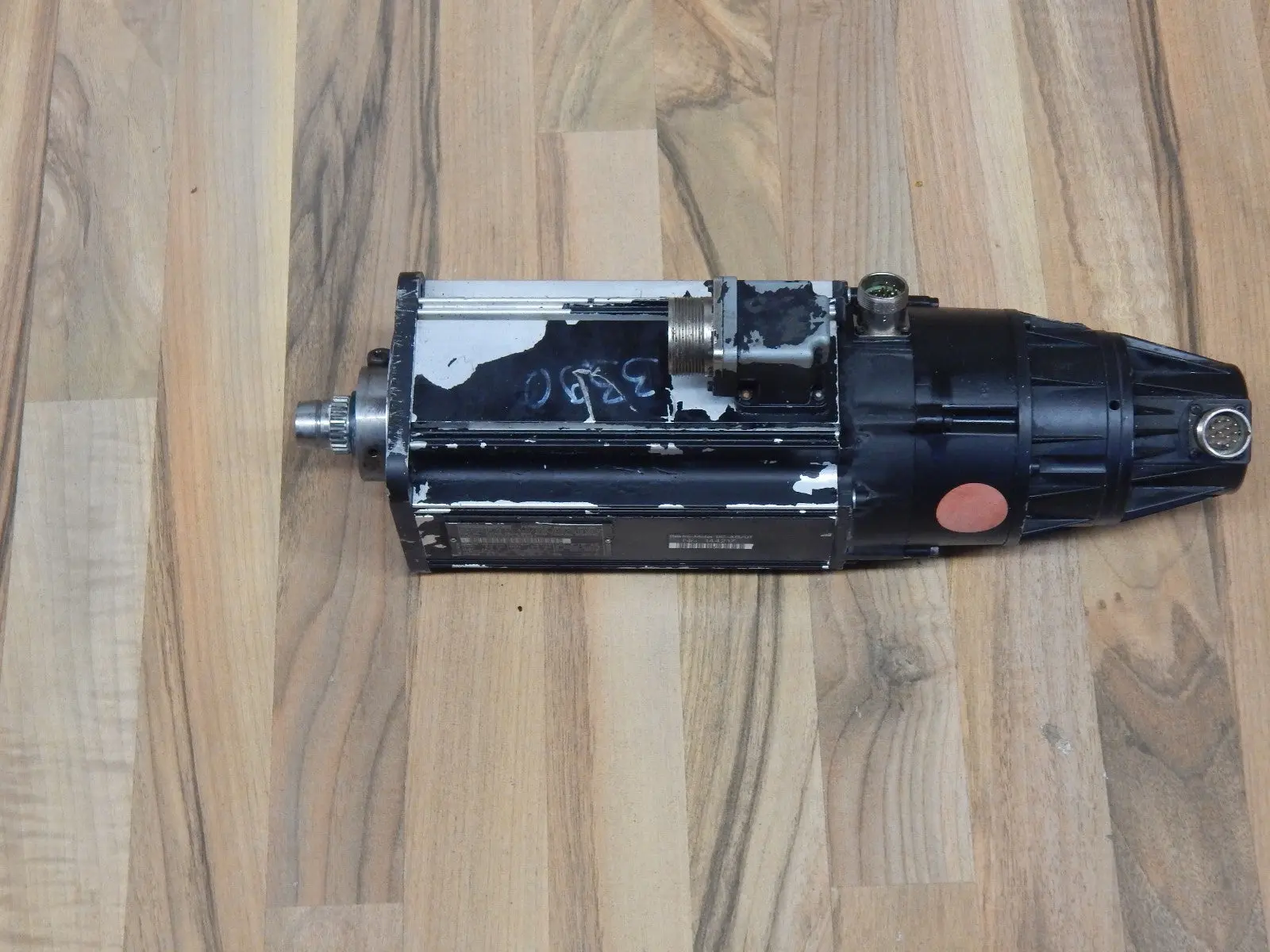 Produktfoto 1 von Indramat MAC 071B-0-KS-4-C/095-B-2/WI516LV  Used