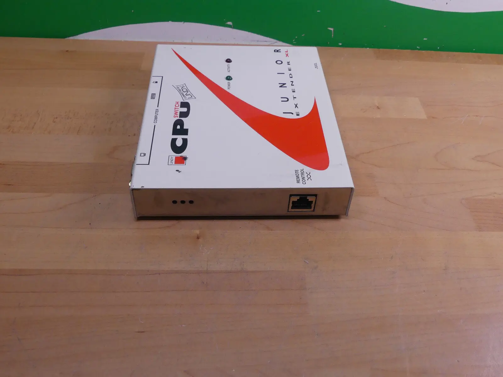 Produktfoto 1 von LINDY JUNIOR EXTENDER CPU SWITCH S/N: LYJE2516