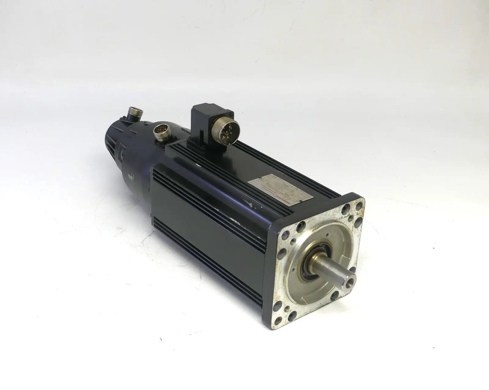Produktfoto 1 von Indramat MAC090B-0-JD-4-C/110-A-1-/WI522LV