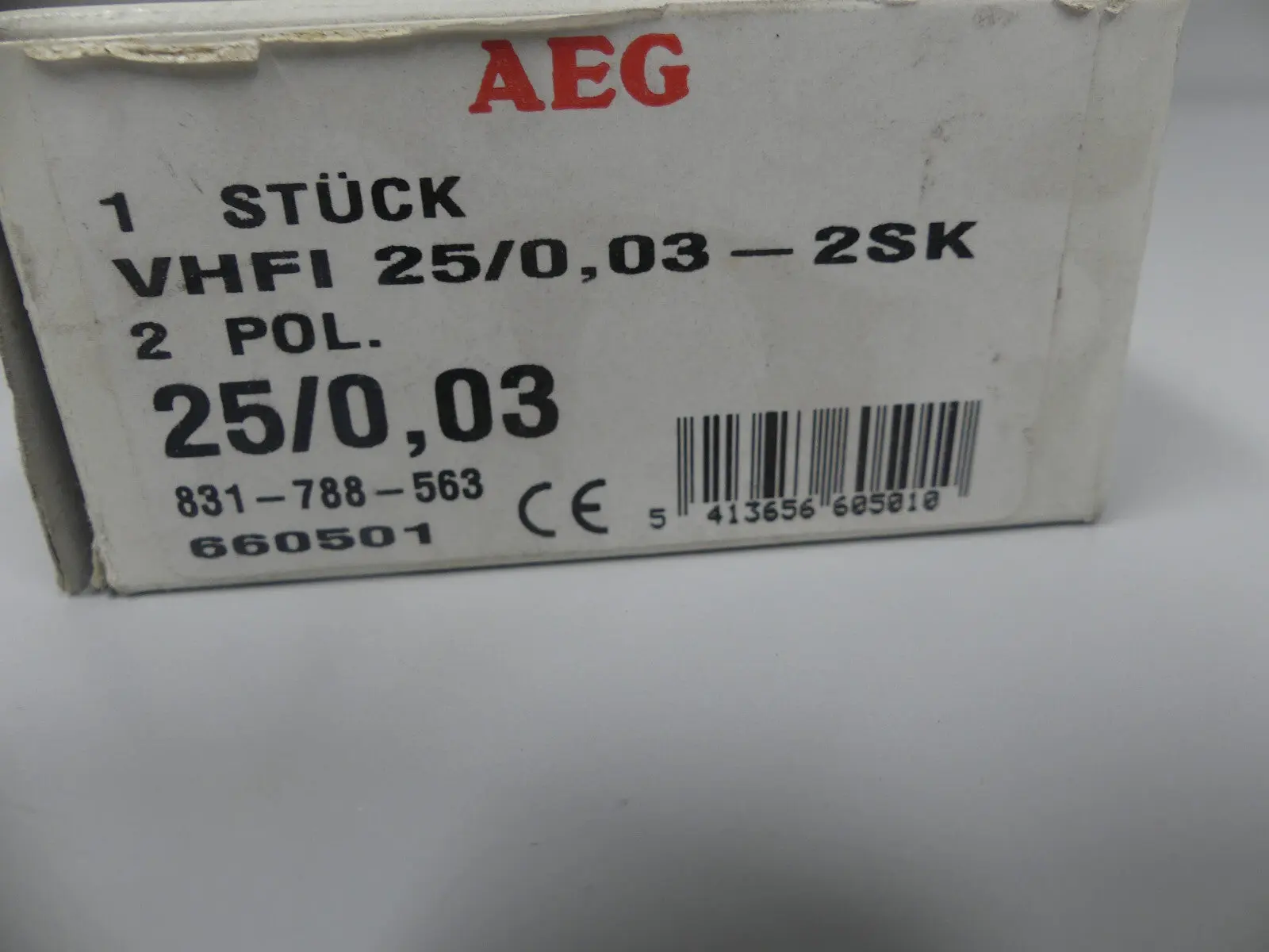 Produktfoto 1 von AEG VHFI 25/0,03-2SK