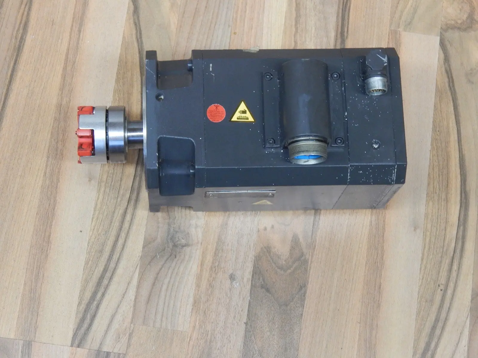 Produktfoto 1 von SIEMENS 3~Permanent-Magnet-Motor / 1FT6082-1AF71-1EH1 Used