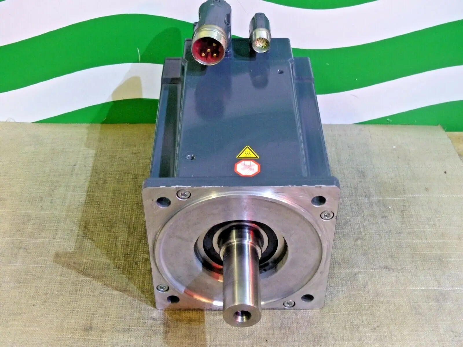 Produktfoto 1 von Beckhoff AM8071-0R91-101