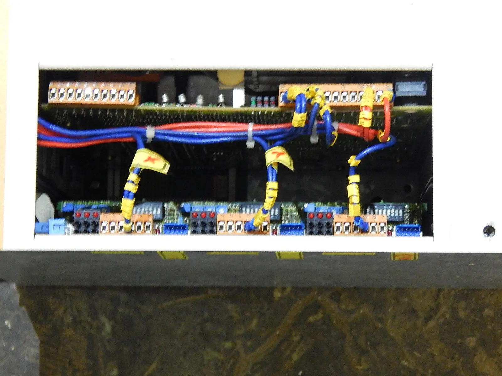 Produktfoto 1 von SIEMENS SIMODRIVE - 6SC 6101 -3A -Z  Used