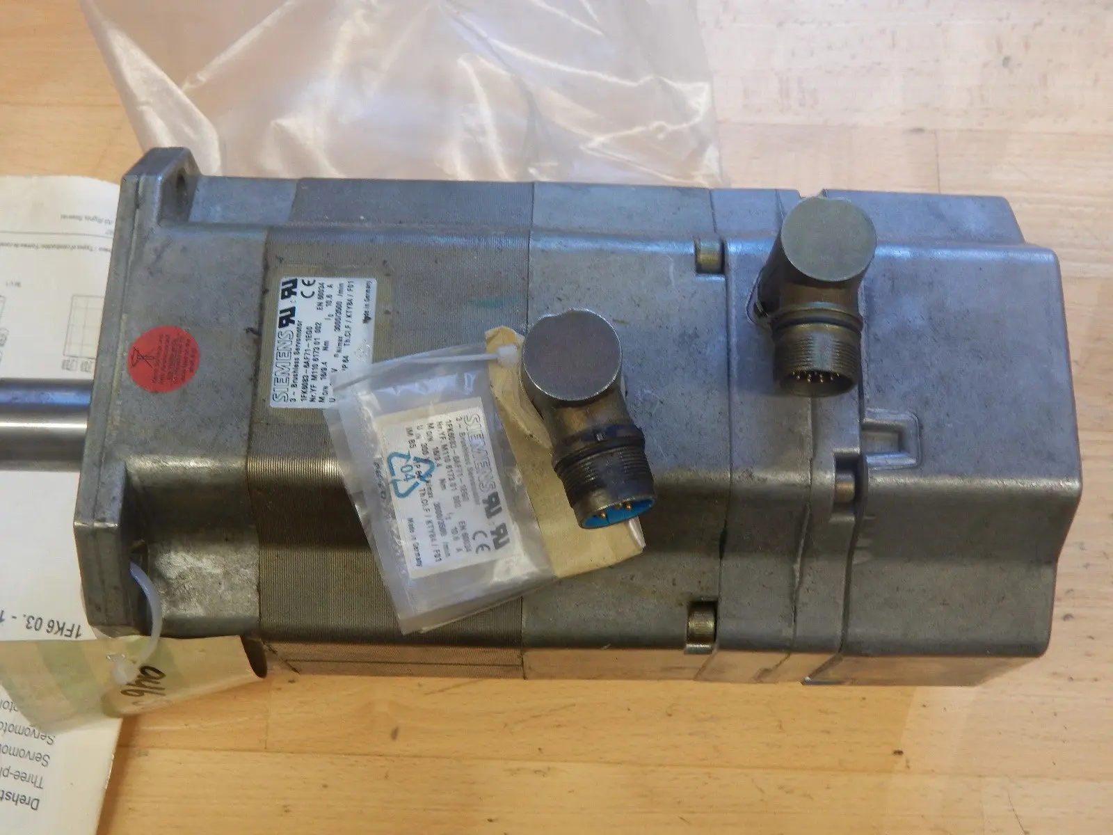 Produktfoto 1 von Siemens Brushless Servomotor 1FT6083-6AF71-1EG0 .TOP-ZUSTAND